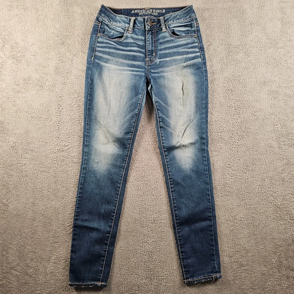 American Eagle Super Super Stretch Skinny Jeans Medium Wash Womens 2S Short